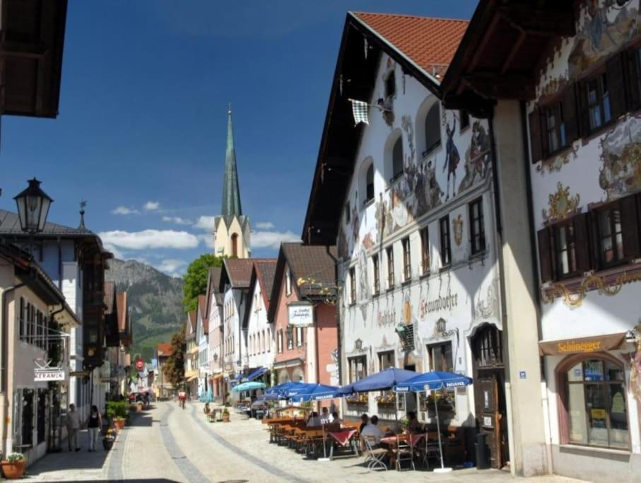 Zentral, Ruhig & Stilvoll Mit Bergpanorama+ Garten Garmisch-Partenkirchen Exteriér fotografie